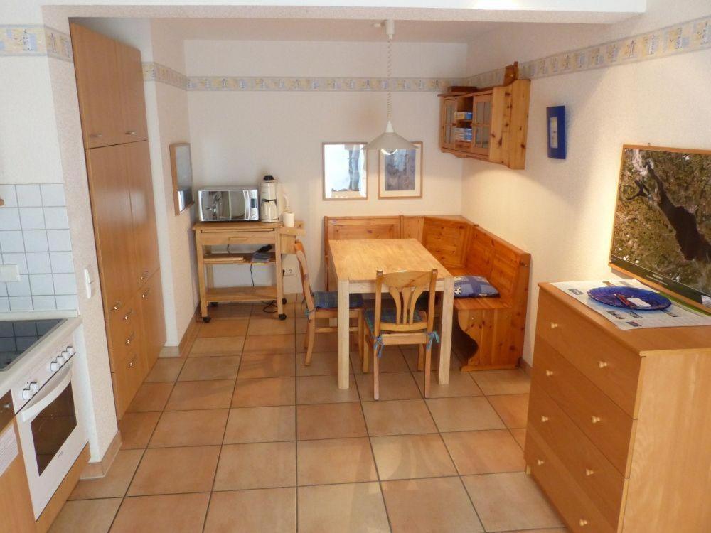Ferienwohnung Sanwald room 1